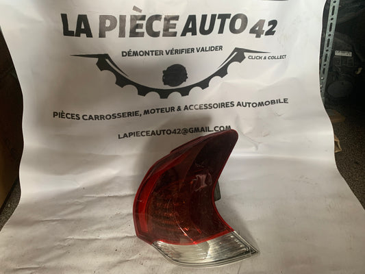 Feu arrière droit extérieur Peugeot 3008 1 phase 2