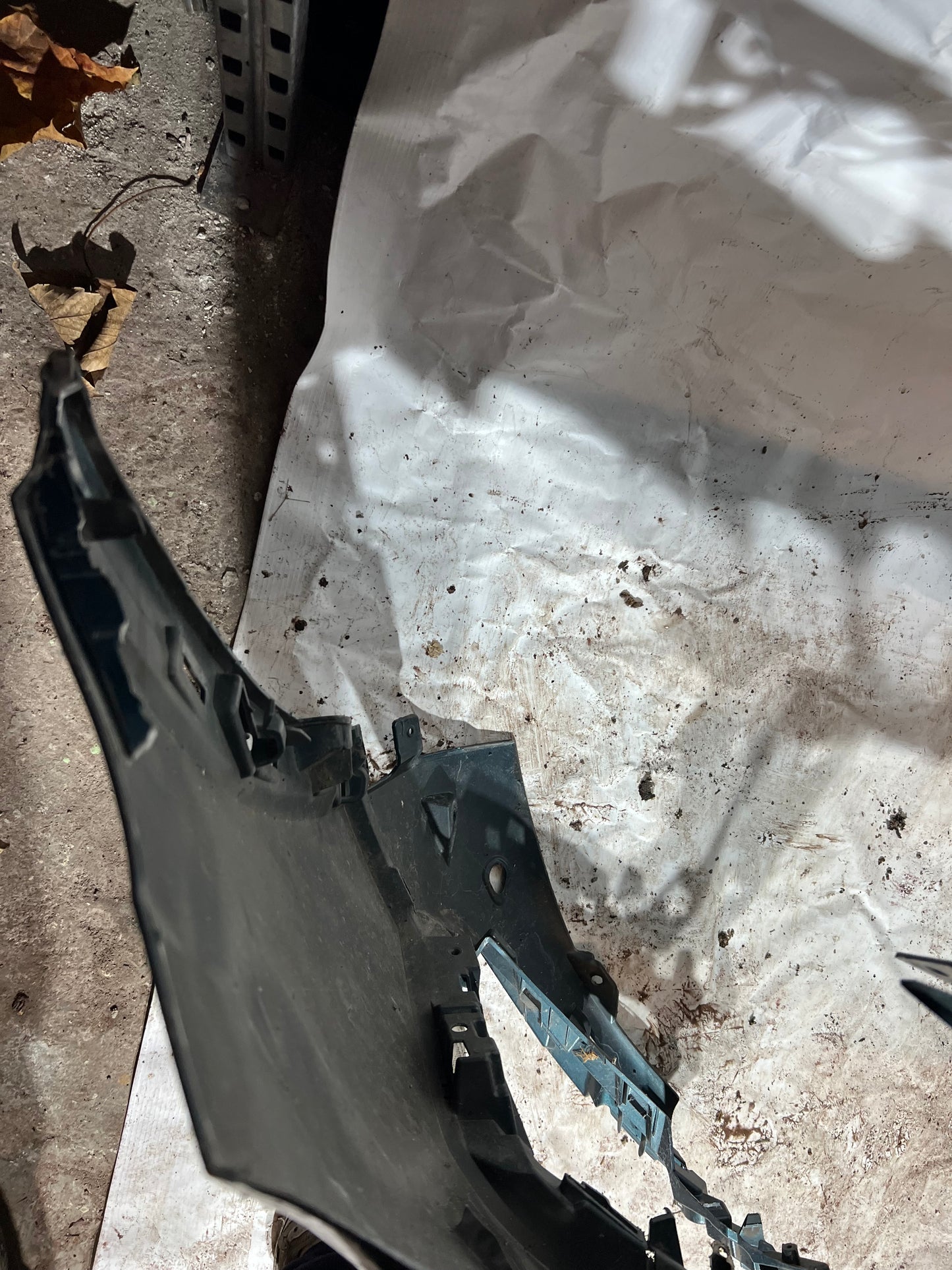 Pare chocs avant Peugeot 5008 2