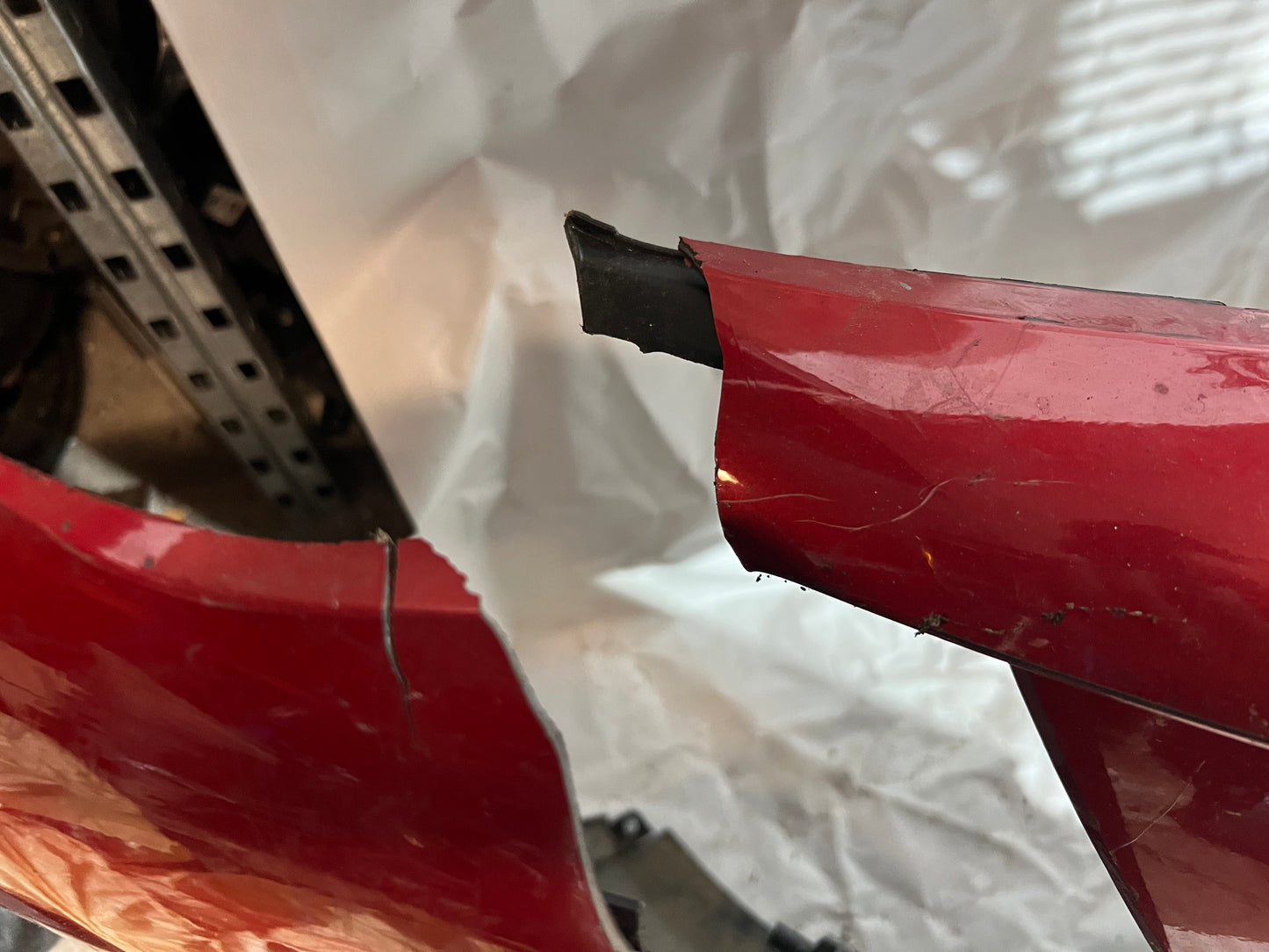 Pare choc avant Peugeot 2008 rouge