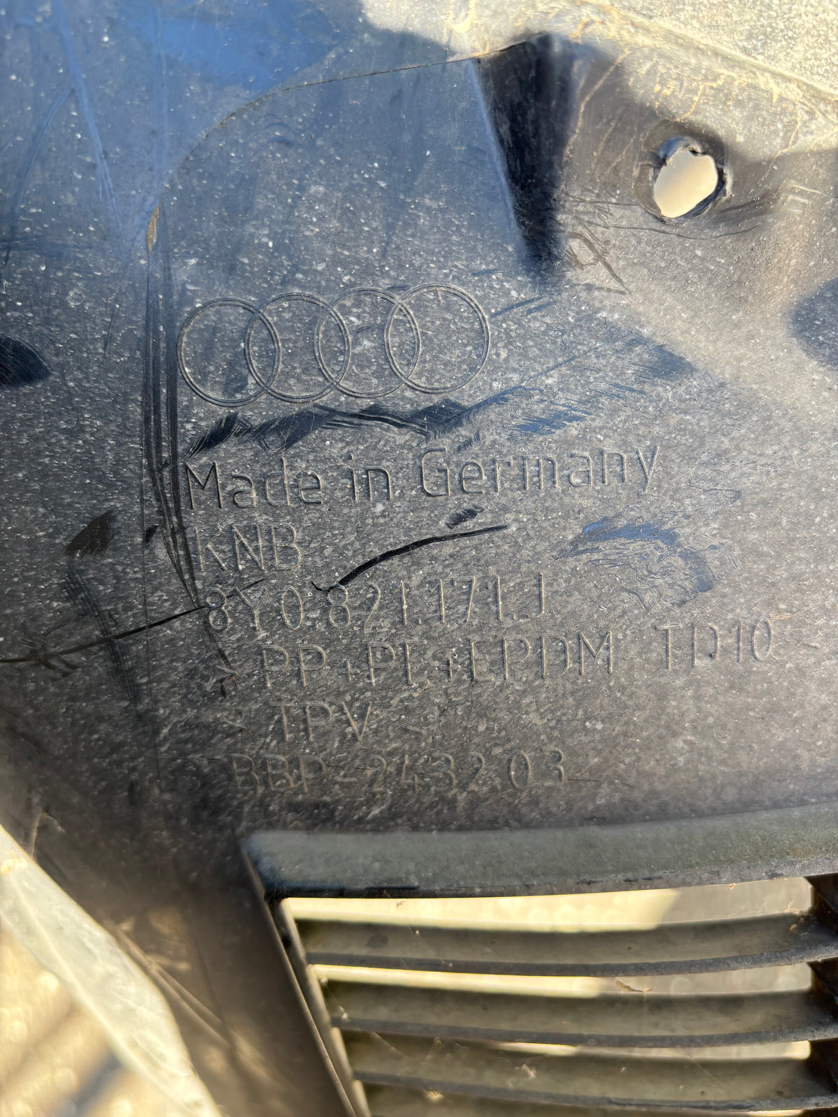 Pare boue avant gauche Audi A3 8Y