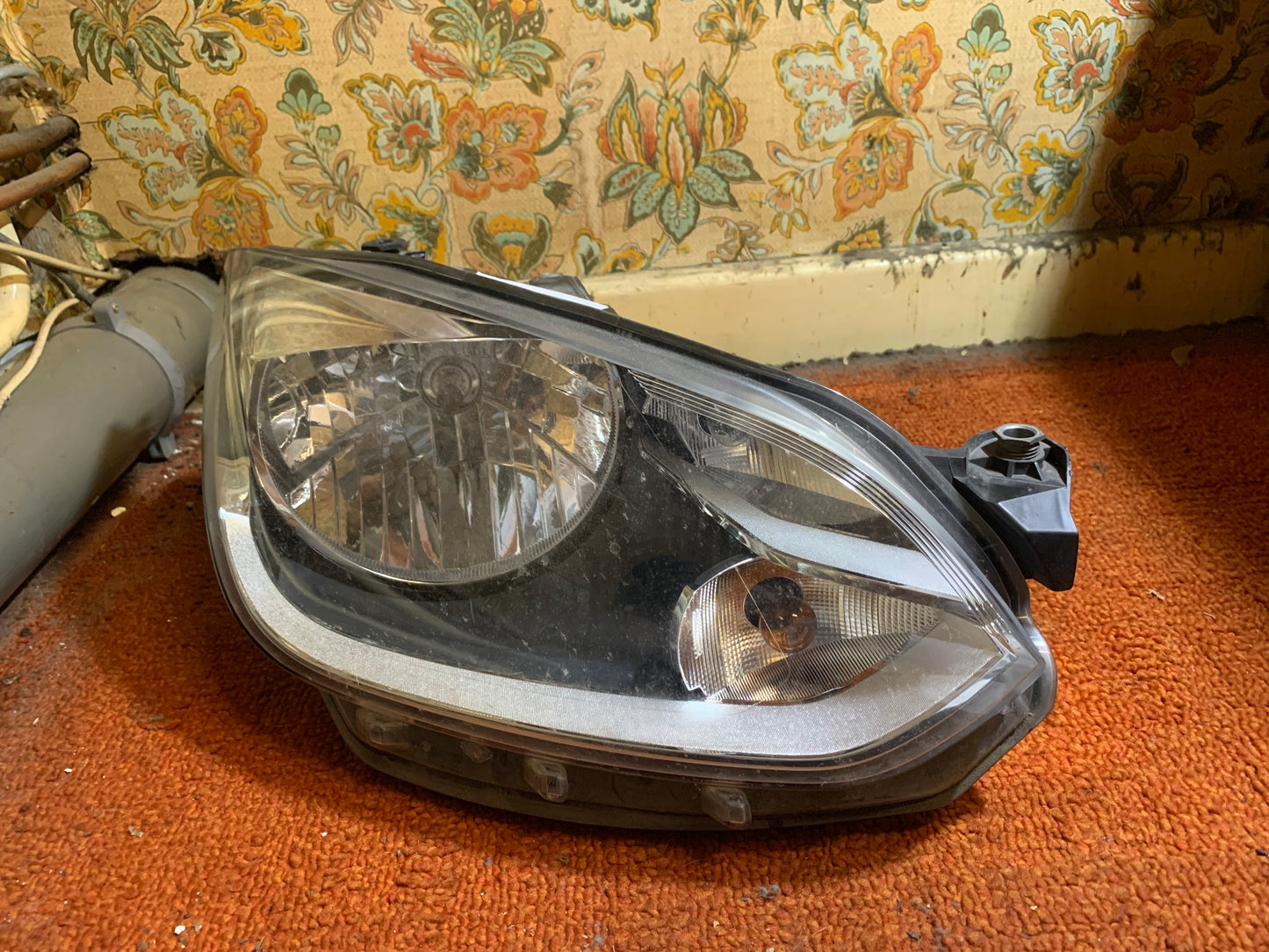 Phare avant droit Volkswagen Up