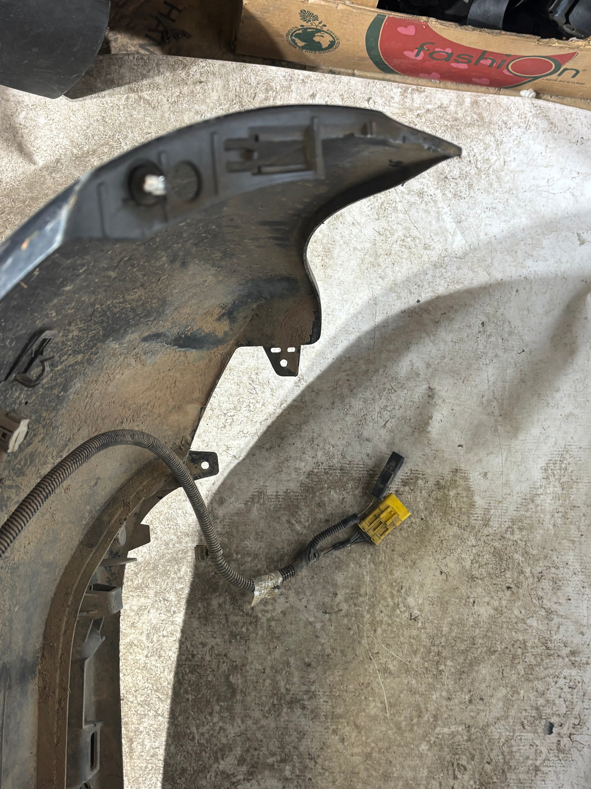 Pare choc arrière Peugeot 208 1 gris anthracite