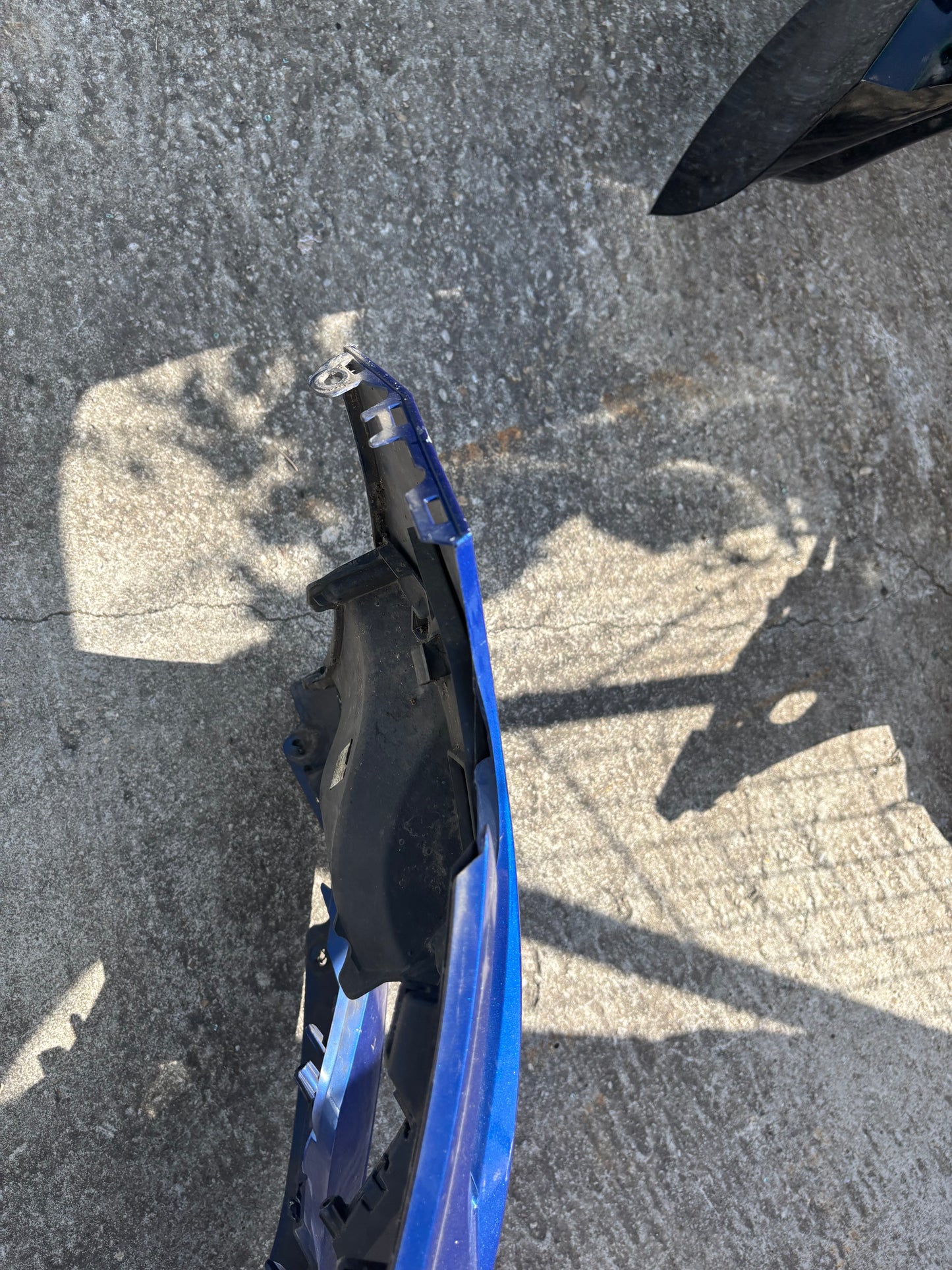 Pare choc avant Renault Clio 5 bleu