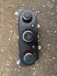 Commande de chauffage Renault Clio 4
