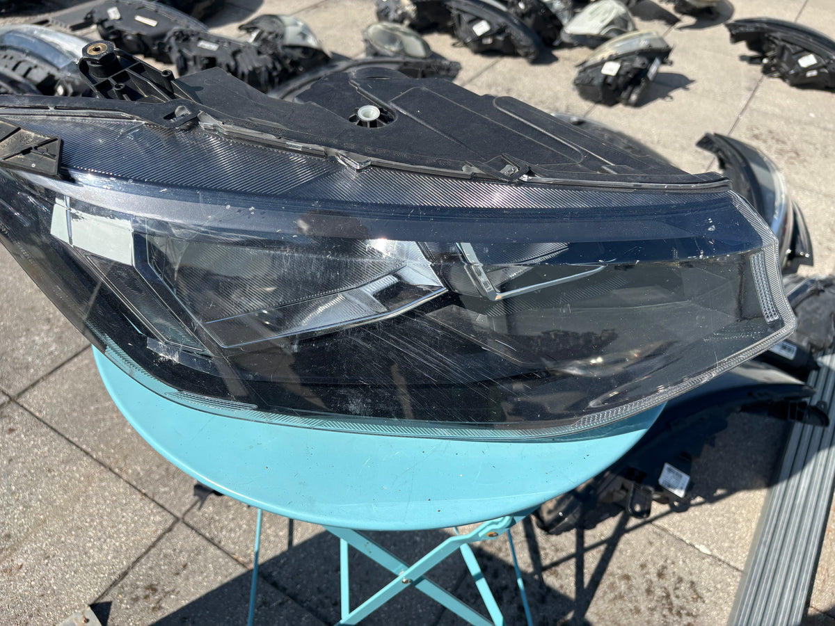 Phare avant droit Volkswagen Caddy