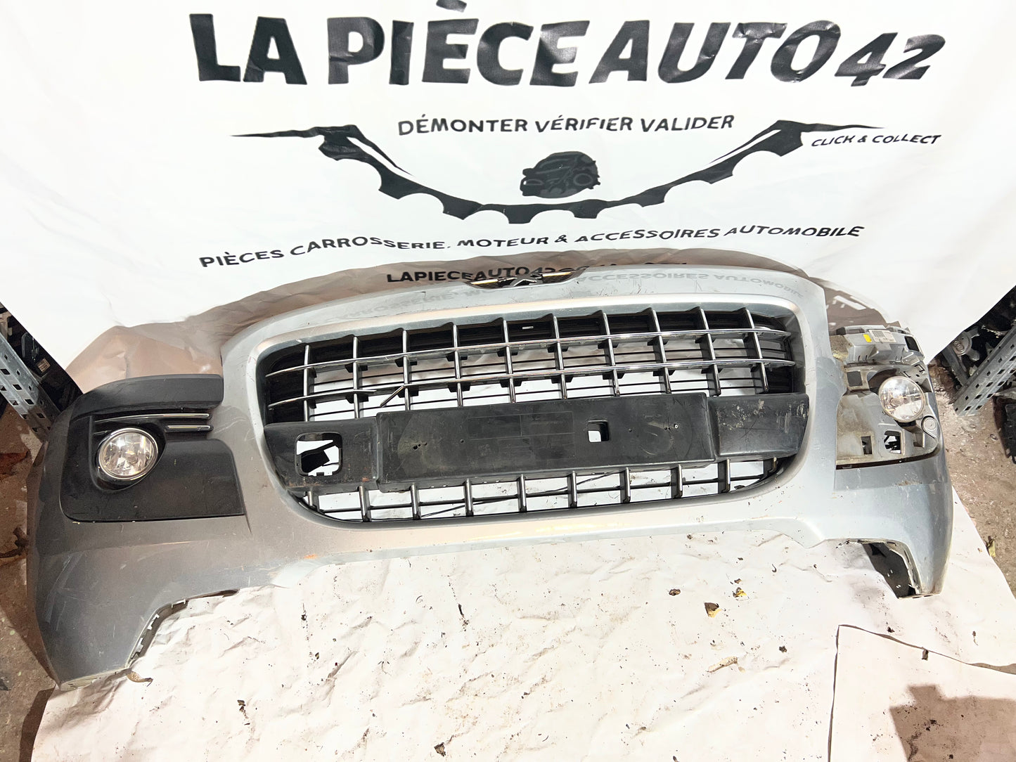 Pare choc avant Peugeot 3008 1.6 HDI bleu clair