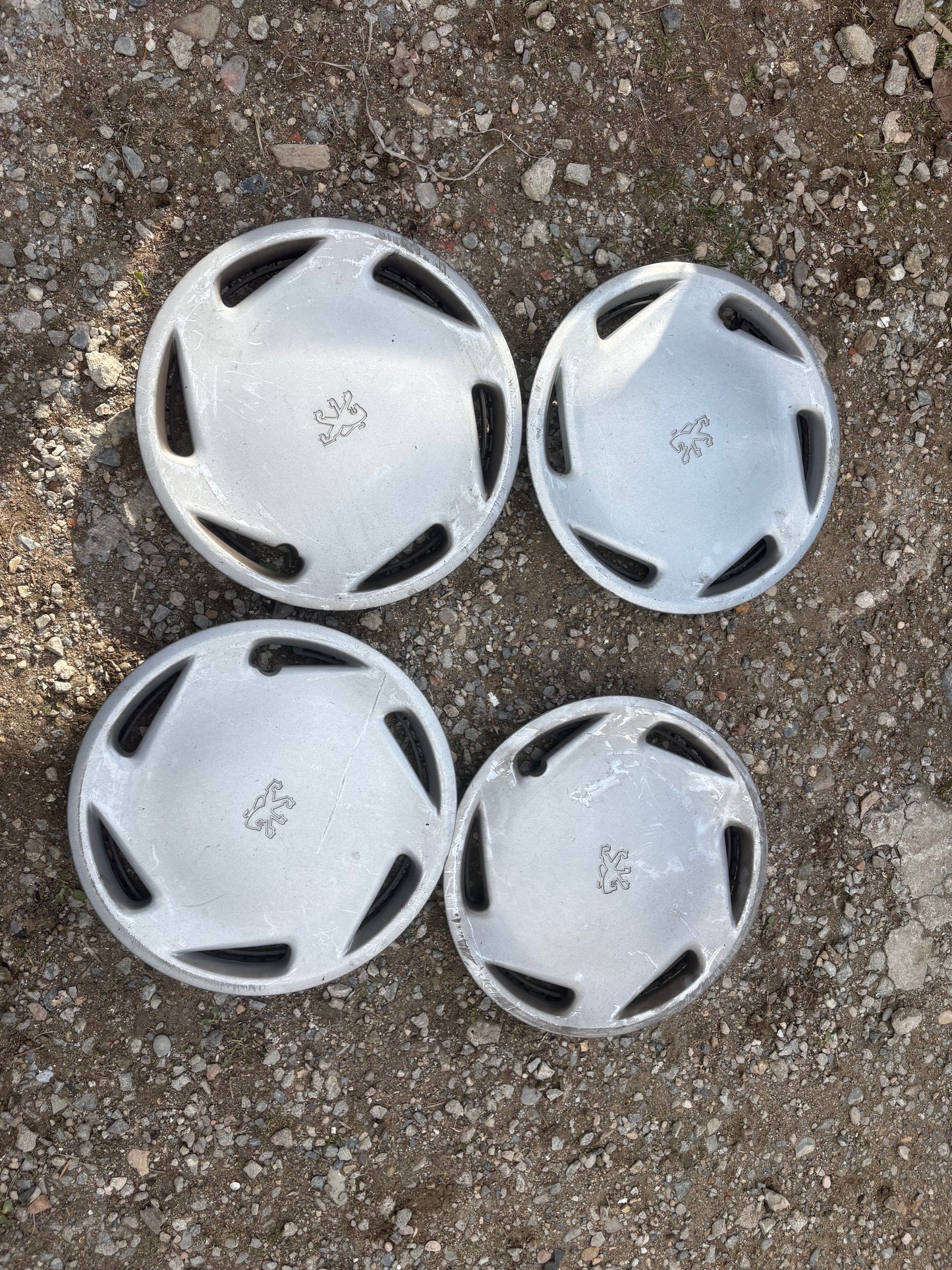 Enjoliveur 13 pouce 306 ou 106 lot de 4