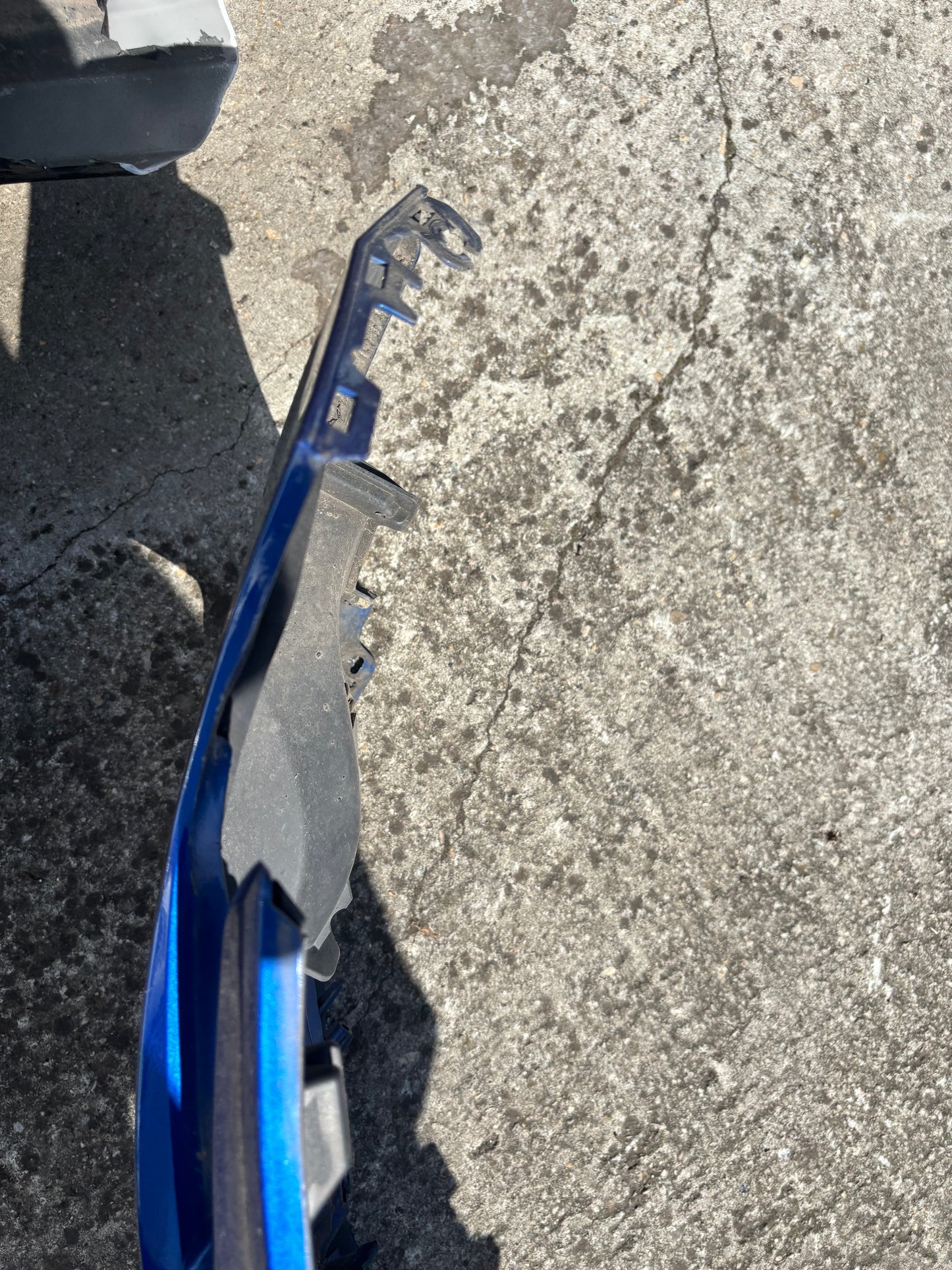 Pare choc avant Renault Clio 5 bleu