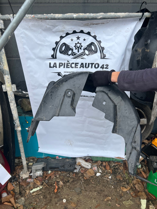 Pare boue arrière droit Peugeot 208 2