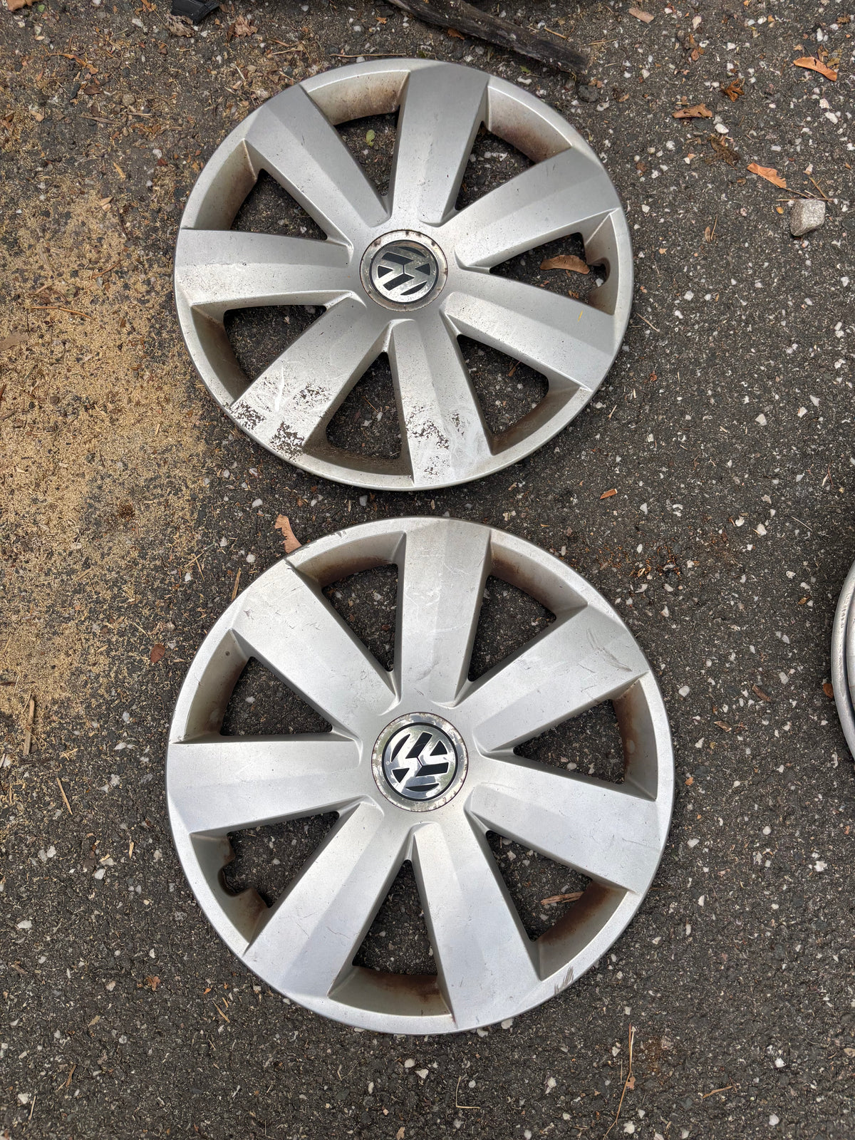 Enjoliveur Volkswagen 16 pouces 1T0601147E