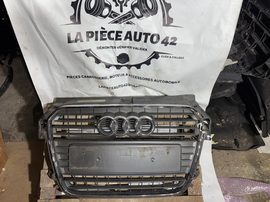 Calandre Audi A1 / 8X0853651