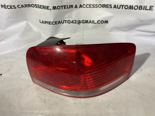 Feu arrière droit Audi A3 8P phase 1 (3 portes)