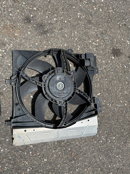 Ventilateur de refroidissement Peugeot 207