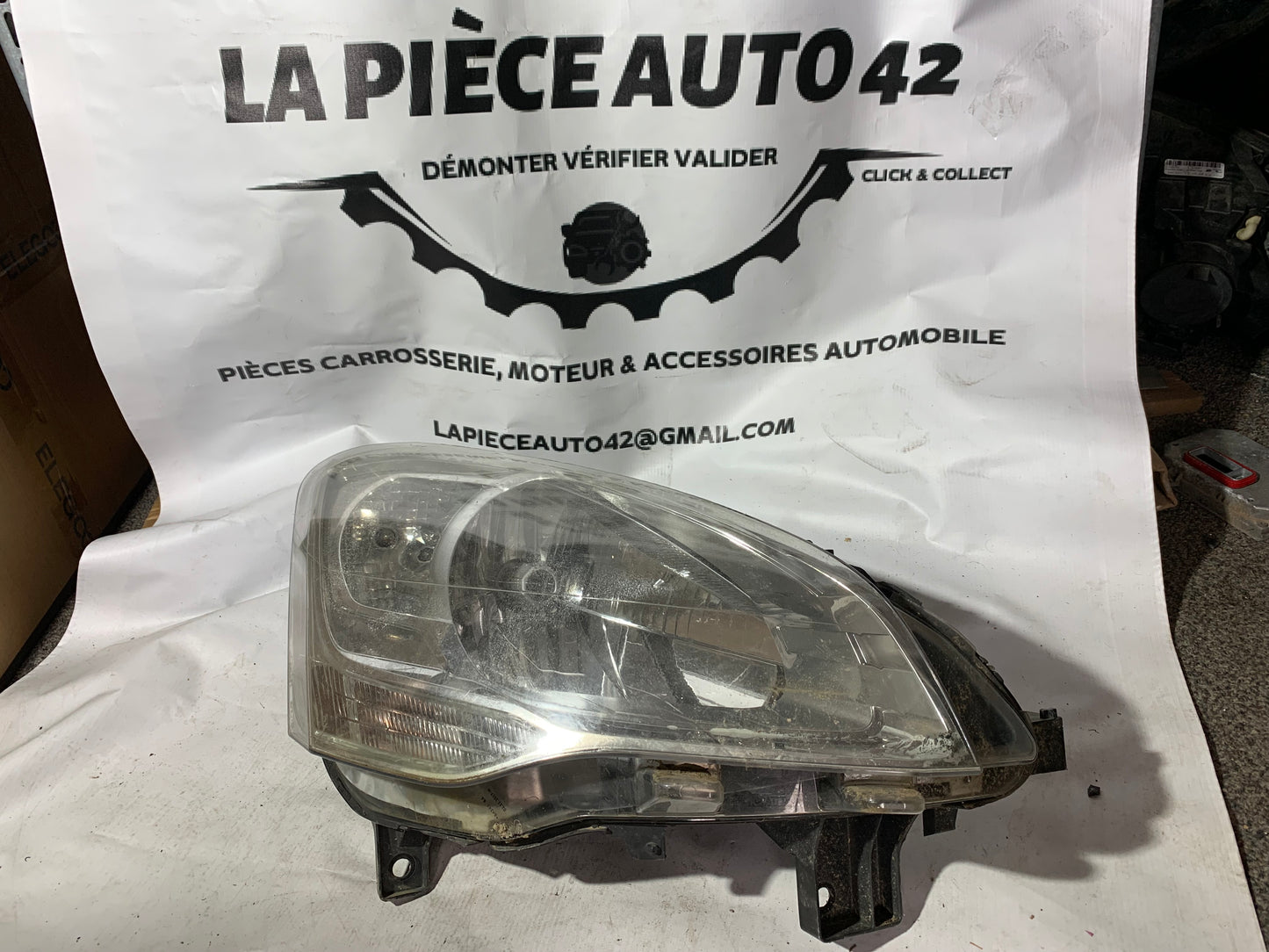 Phare avant droit Peugeot Partner