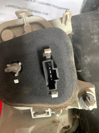 Feu arrière gauche extérieur, Peugeot 2008 1 phase 2