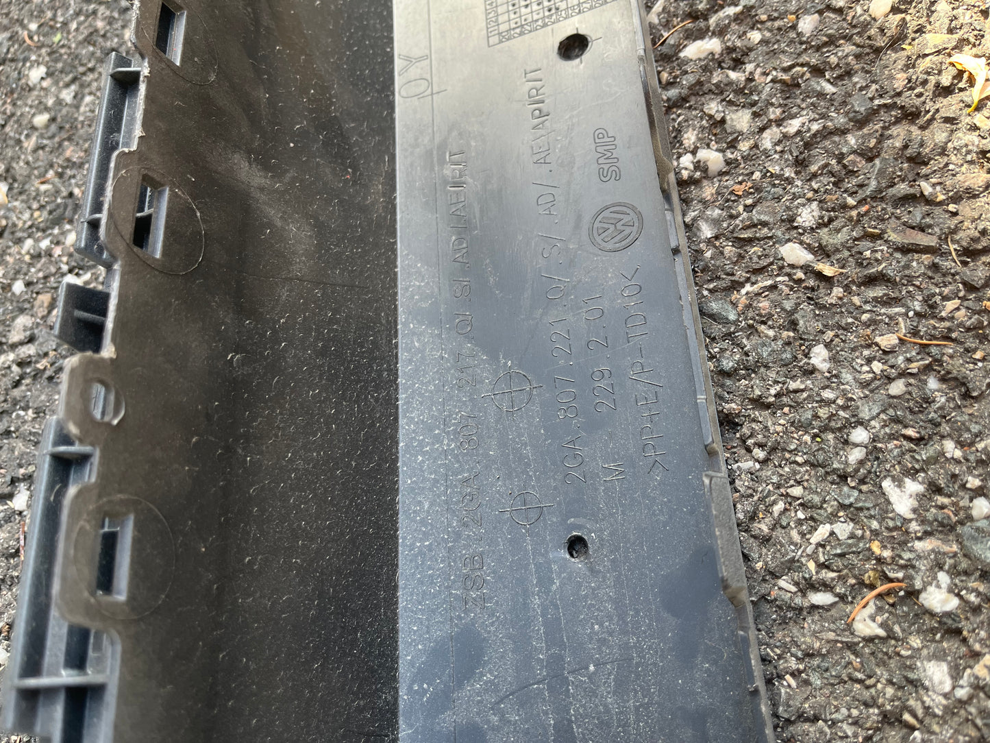Pare-choc AV 2GA807221  Volkswagen T-Roc