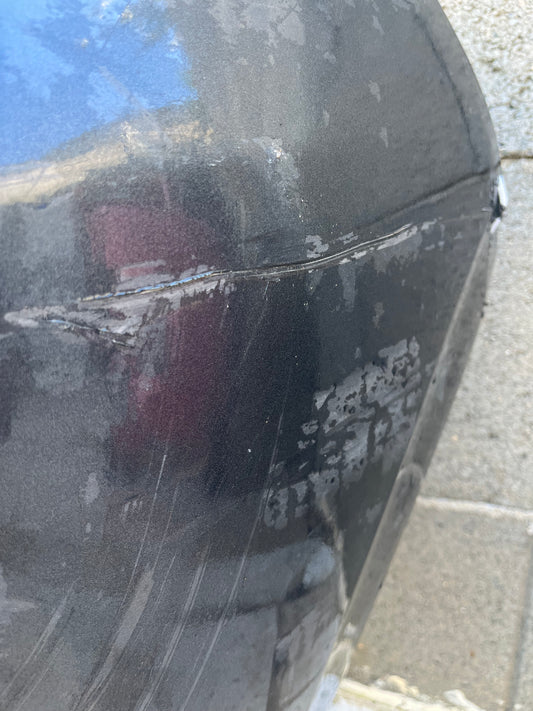 Pare choc AV noir 9810513777 Peugeot 208 1