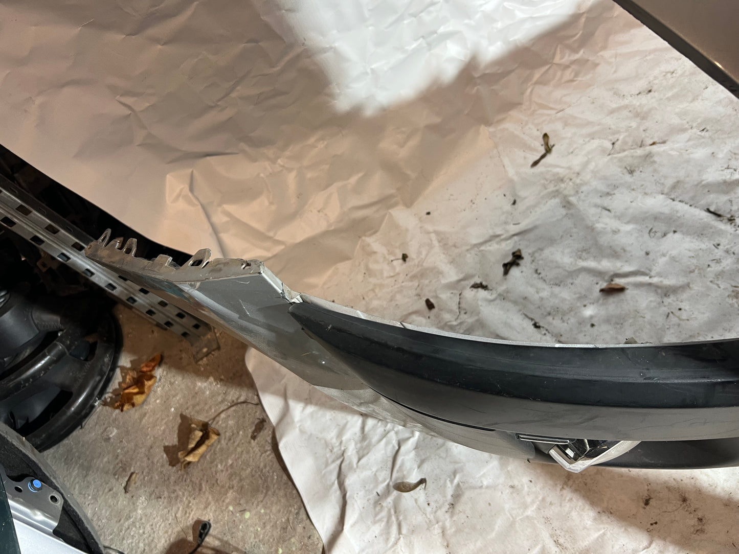 Pare choc avant Peugeot 3008 1.6 HDI bleu clair