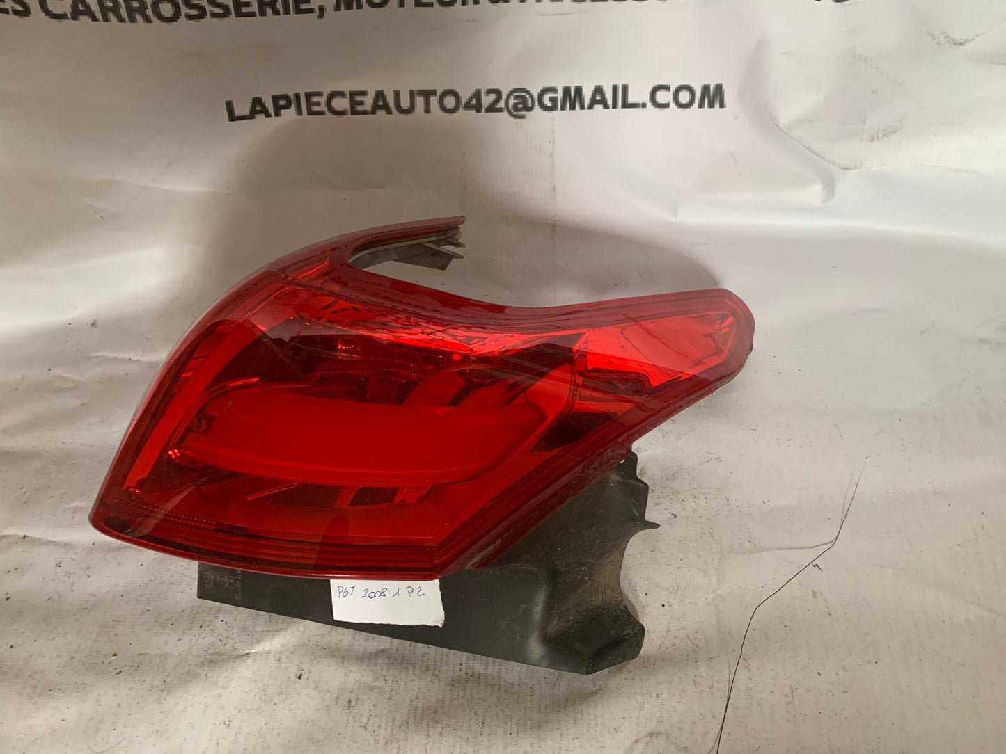 Feu arrière gauche extérieur, Peugeot 2008 1 phase 2