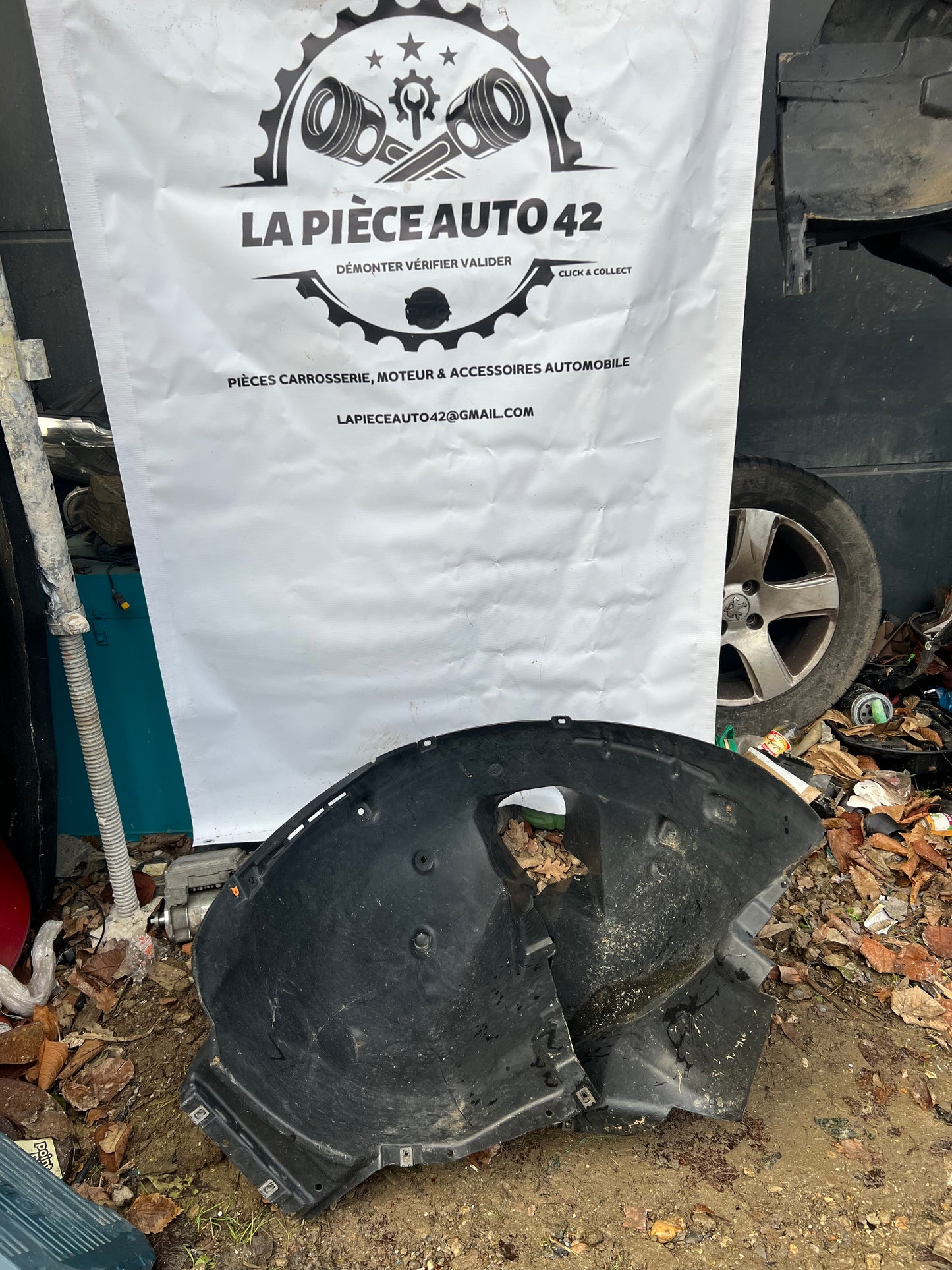 Pare boue avant gauche Peugeot 5008 2 phase 1