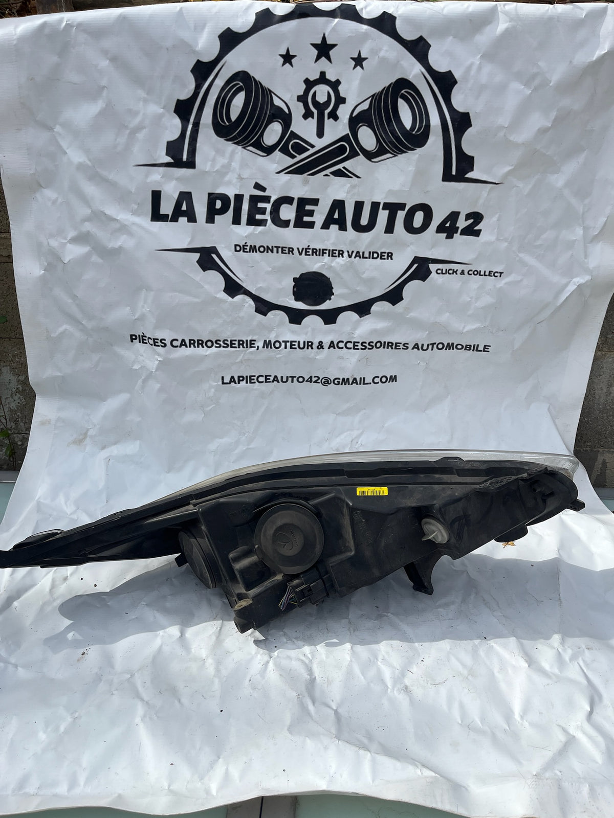 Phare avant gauche Ford Fiesta 2013-2017