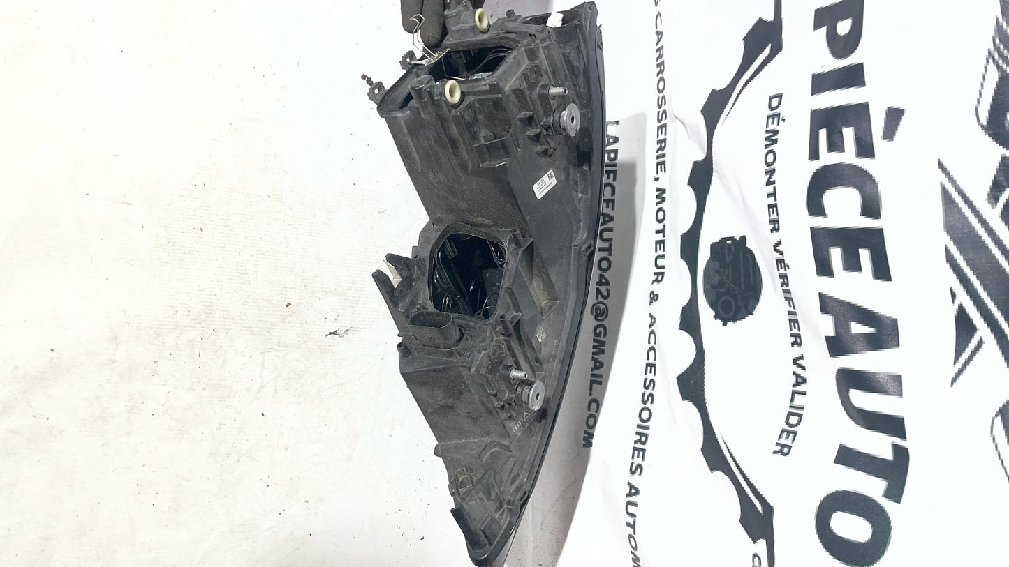 Phare avant gauche Audi A1