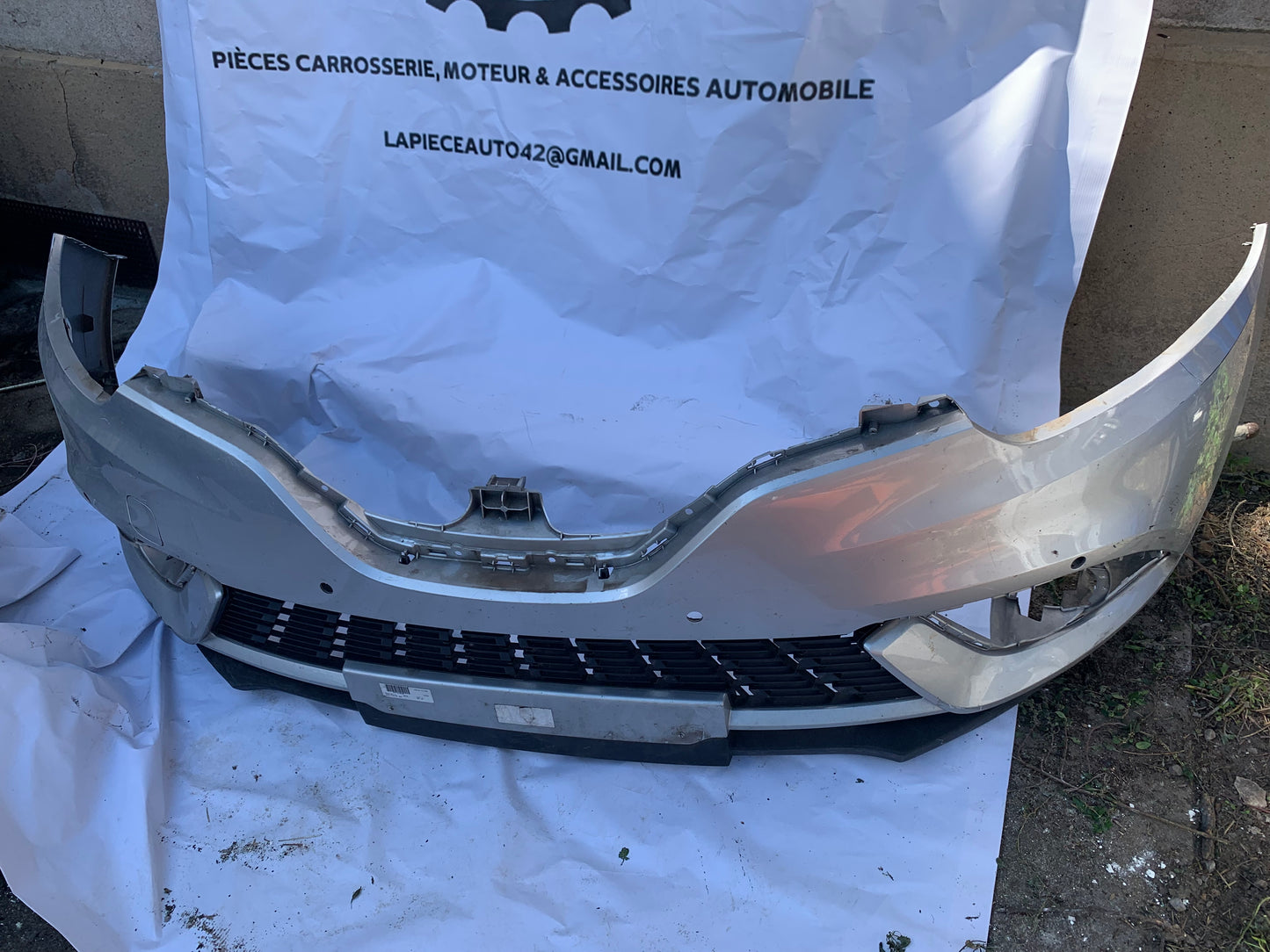 Pare choc avant Renault Scenic 4 phase 1, 6 trous radars