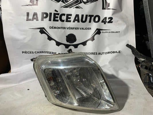 Phare avant gauche Citroën C2