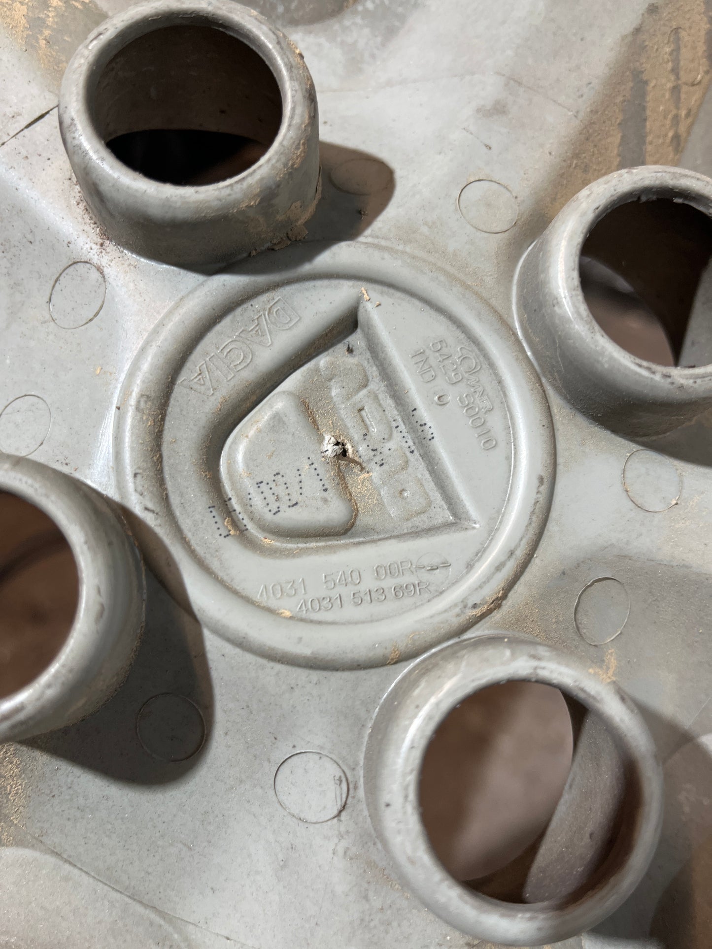 Enjoliveurs Dacia 16 pouces