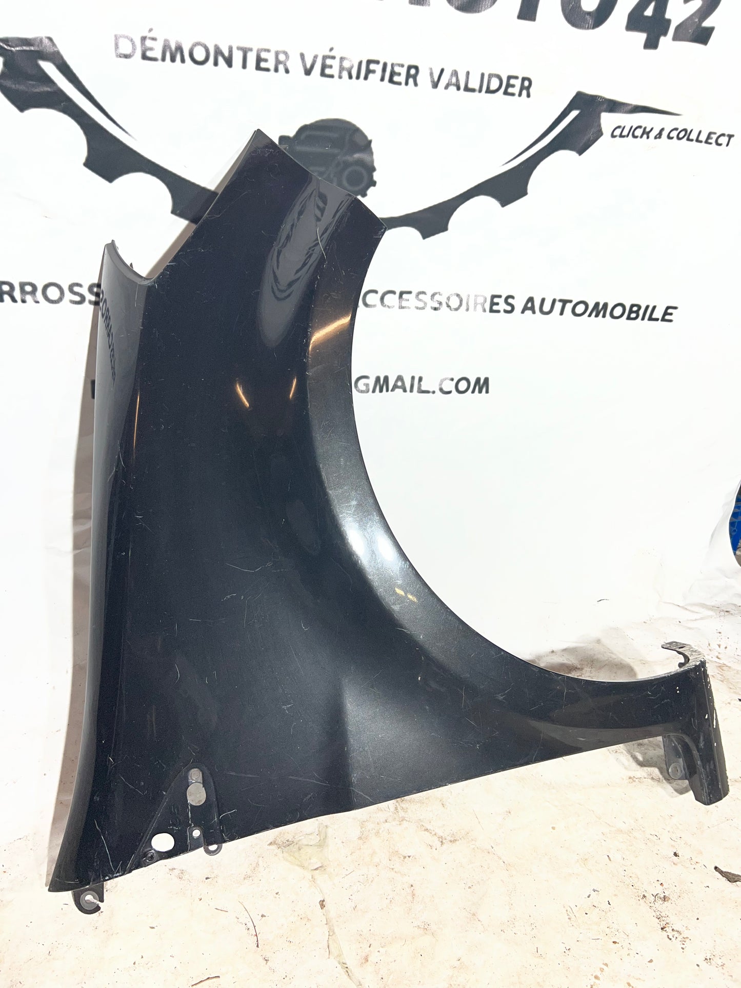 Aile avant droite Clio 3 (195)