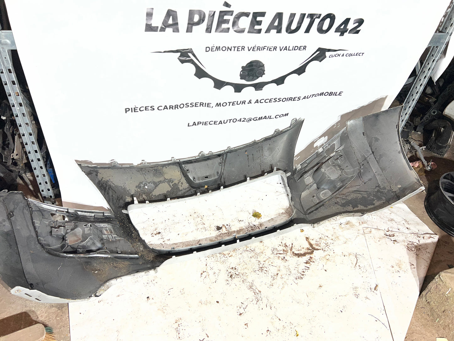 Pare chocs avant Peugeot 3008 (1) gris