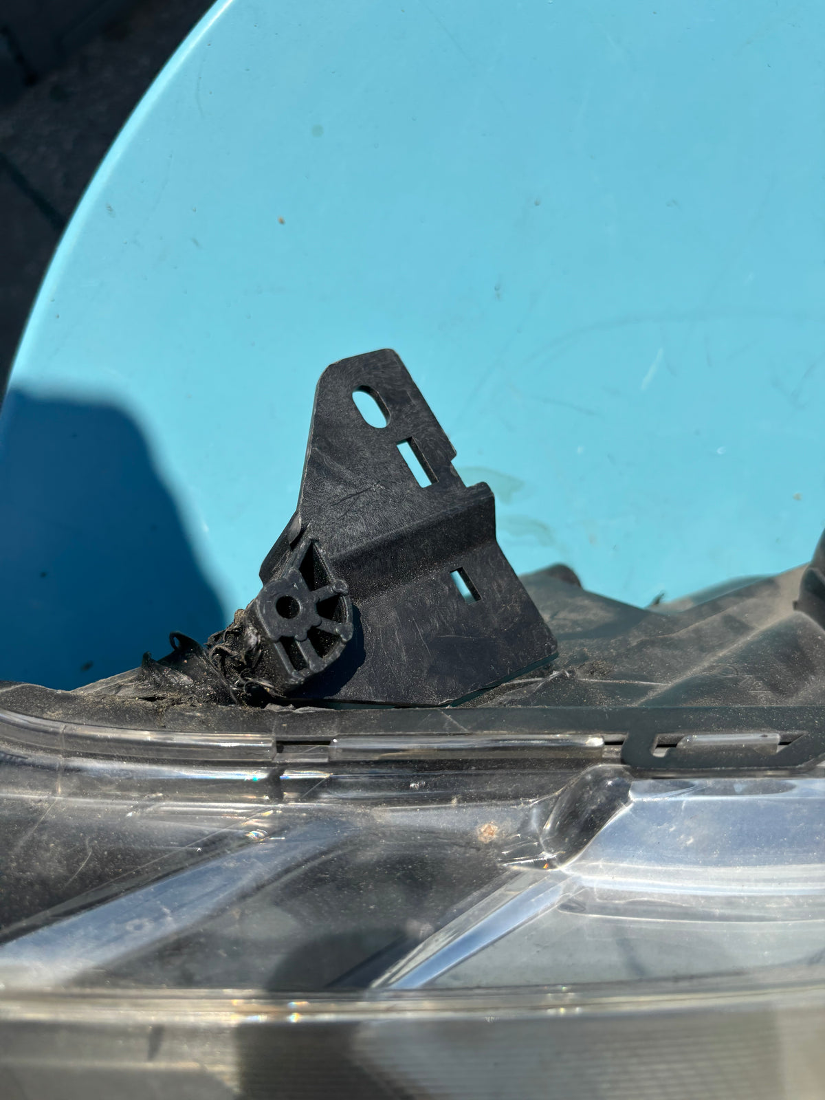 Phare avant gauche Renault Clio 4