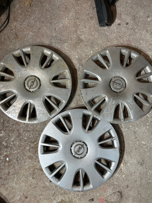 Enjoliveurs Opel Corsa 15 pouces