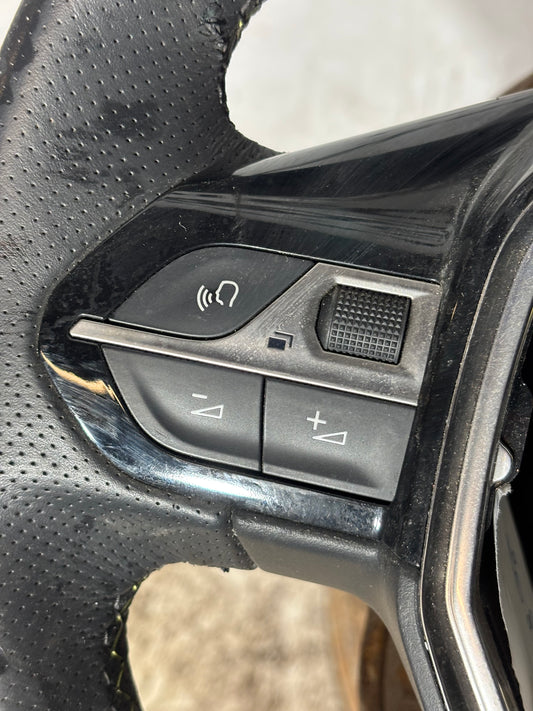 Volant Peugeot 208 2 GT line 640501900A