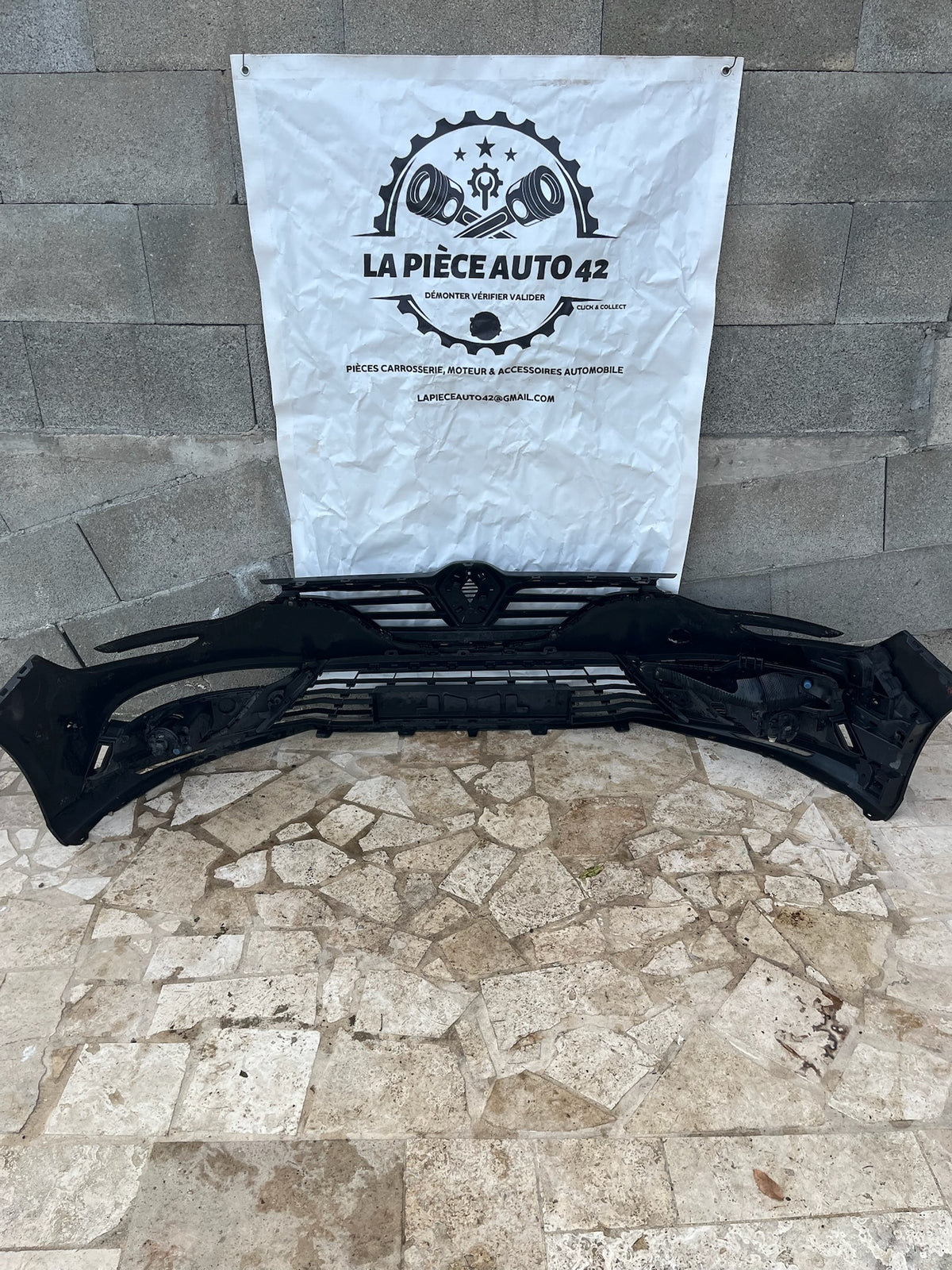Pare choc avant Renault Megane 4 noir