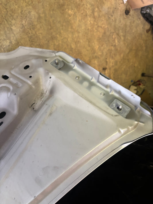 Capot Peugeot 208 1 blanc