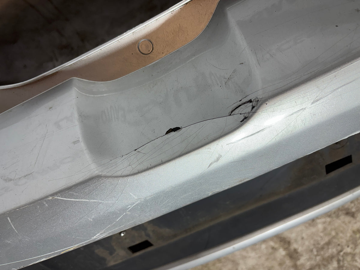 Pare choc arrière Dacia Sandero gris 850221967R 2012/2016