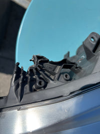Phare avant gauche Peugeot 208 1 phase 1