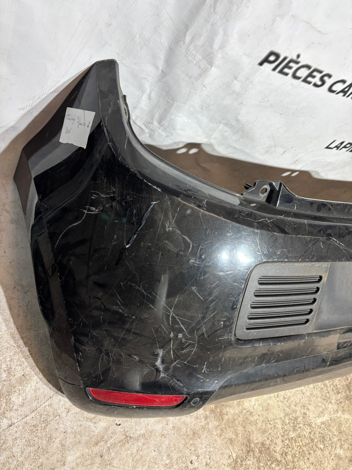 Pare choc arrière Renault Twingo 3 phase 1 noir 850224825R