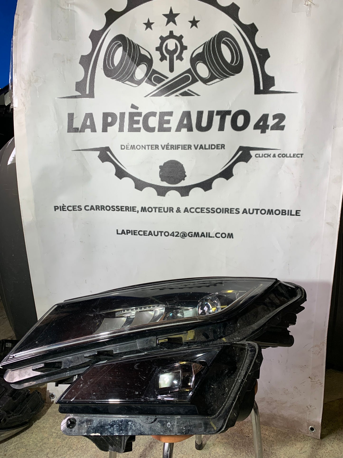 Phare avant gauche Skoda Kodiaq