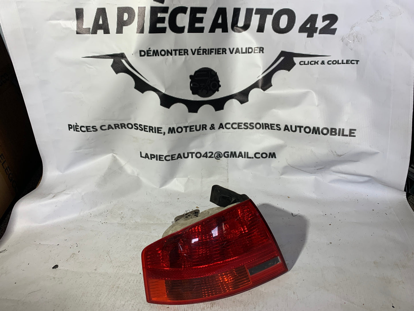 Feu arrière gauche Audi A4 B6