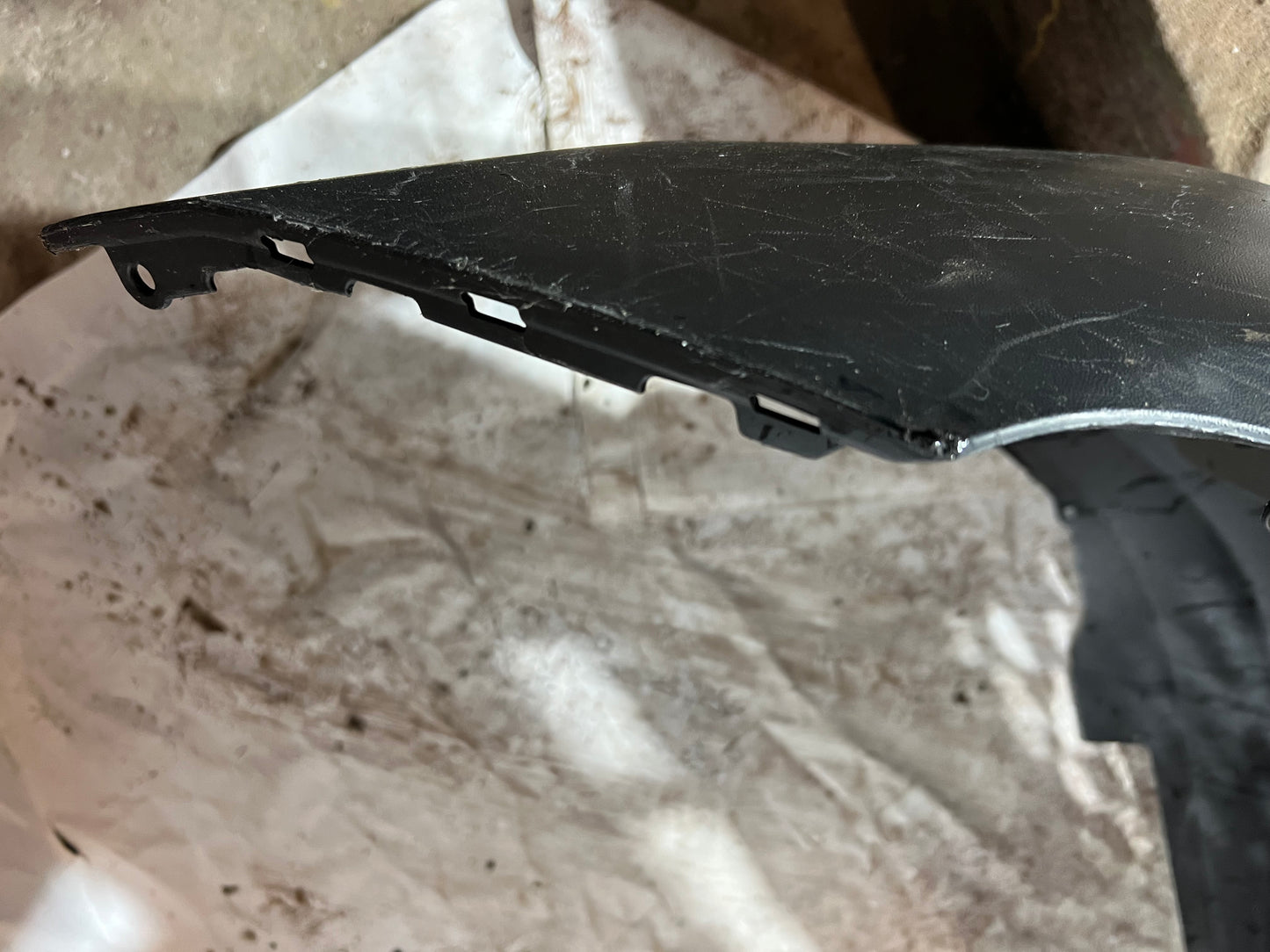 Pares chocs avant Volkswagen Caddy noir