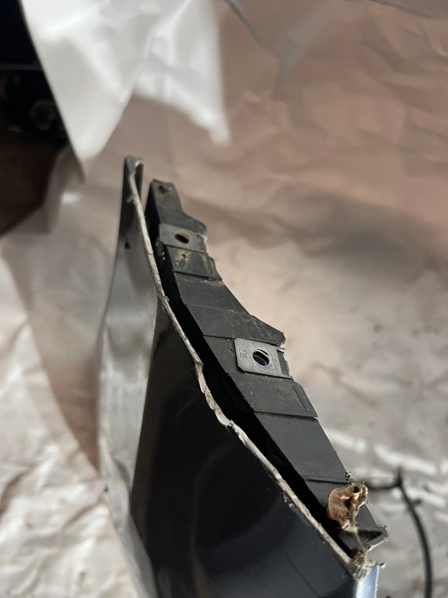 Pare chocs avant Peugeot 207 gris
