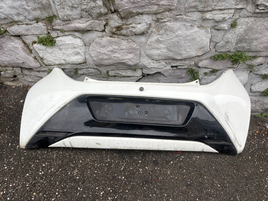 Pare choc arrière aygo 2