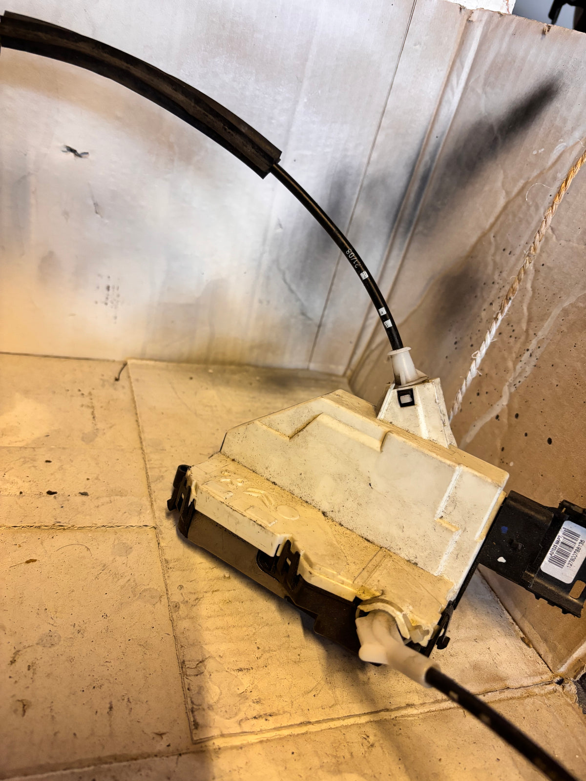 Serrure de porte avant droit Citroën Berlingo B9 / Partner B9