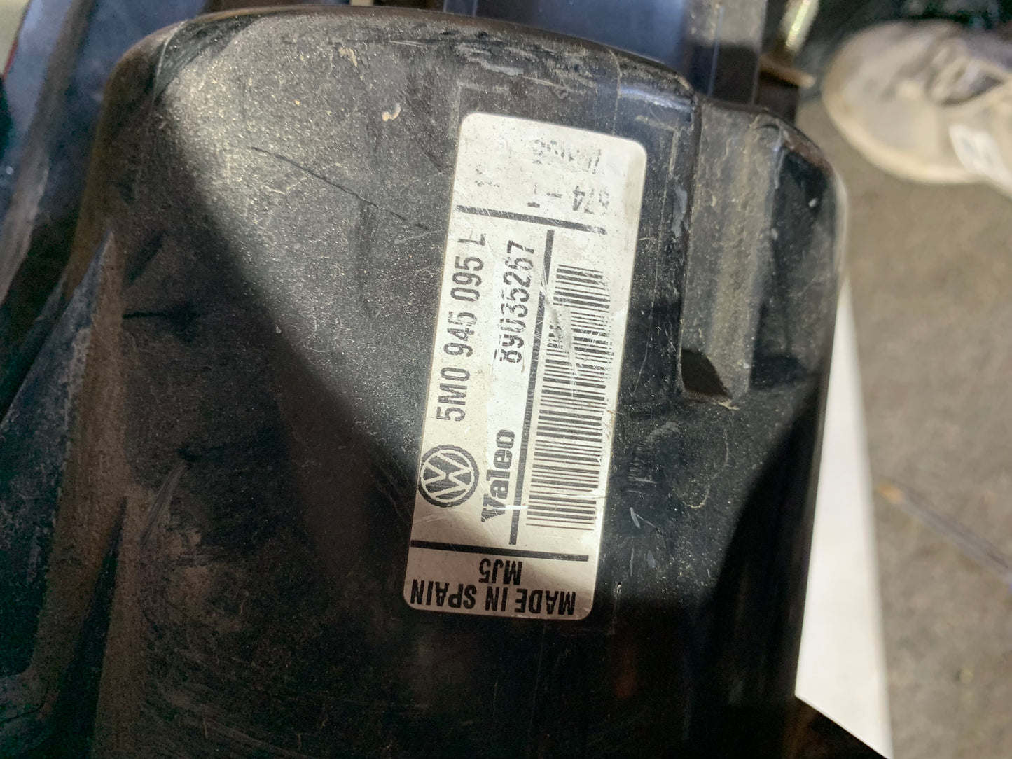 Feu arrière gauche extérieur Volkswagen golf 5 plus