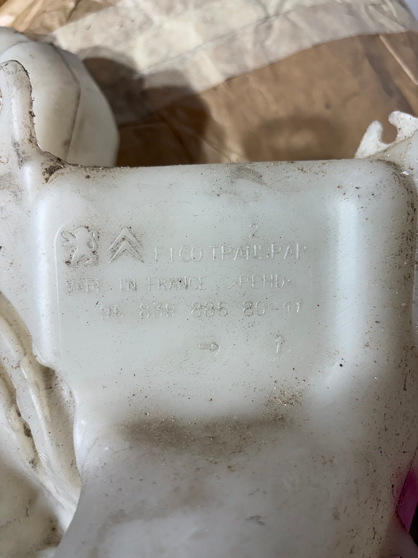 Réservoir de lave glace Citroën C3