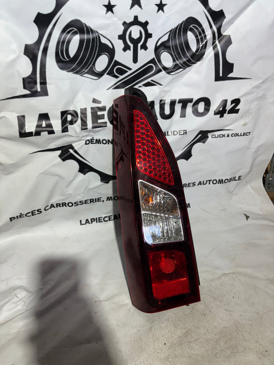 Feux arrière gauche Peugeot Partner / Citroen Berlingo 2 2008-2012