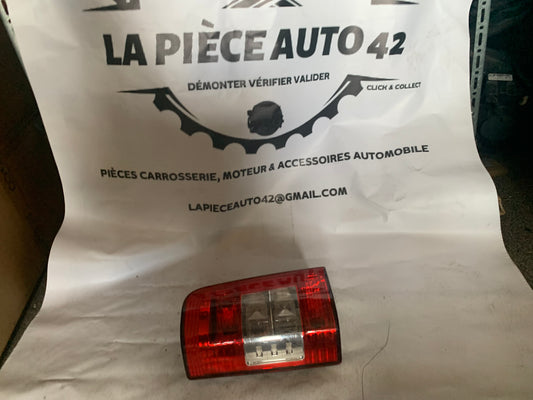 Feu arrière gauche Peugeot partner 1 phase 2