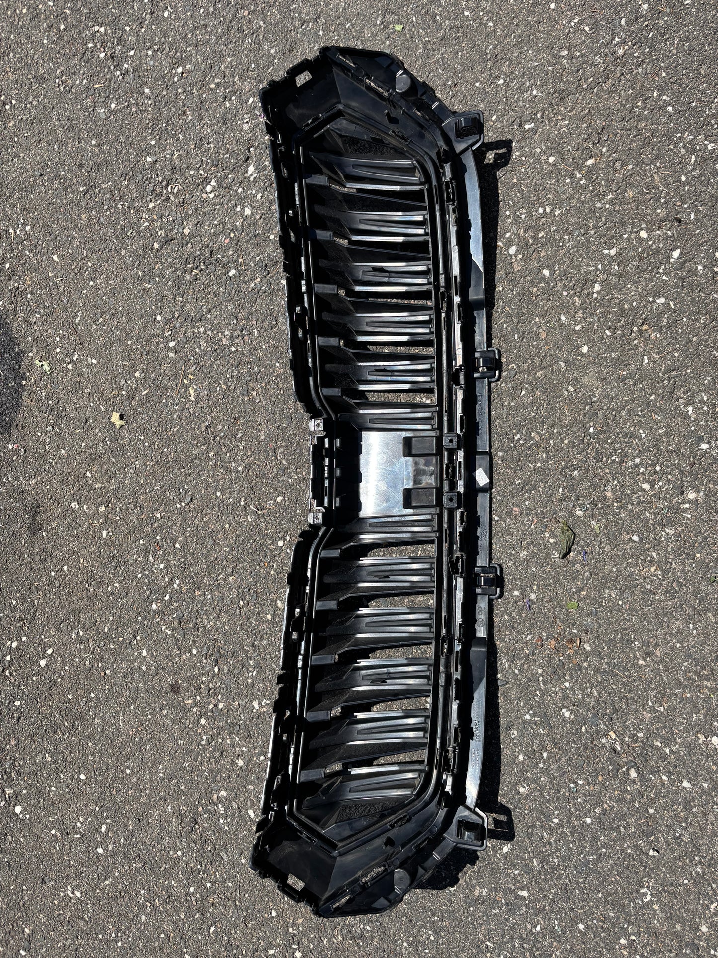 Calandre Skoda Karoq Nu7